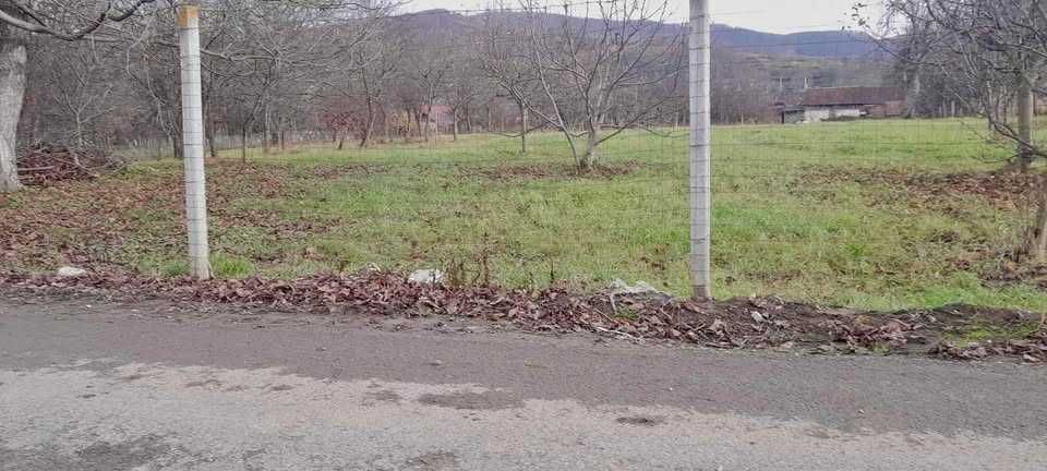 Teren intravilan de vanzare la Teaca jud. Bistrita Nasaud, pret negociabil