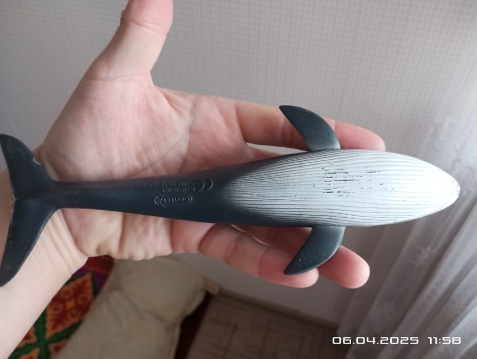 Игрушки детские касатка, акула, кит