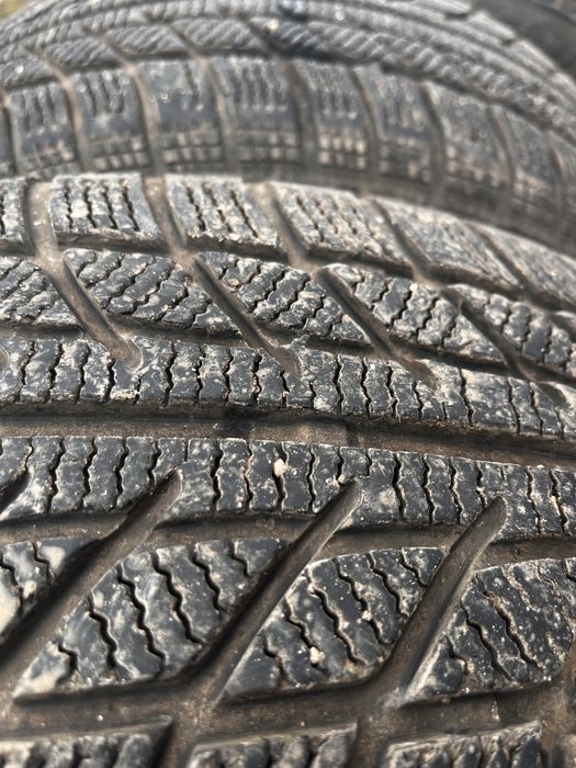 Всесезонни гуми 205 55 16