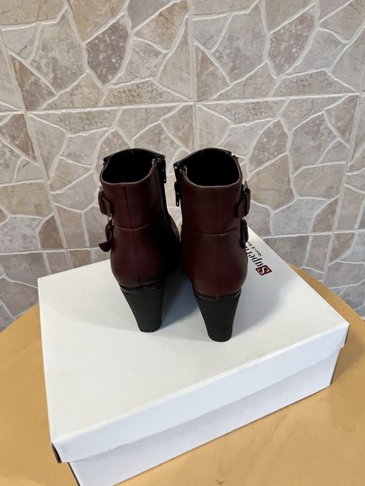 Ghete dama piele naturala romanesti