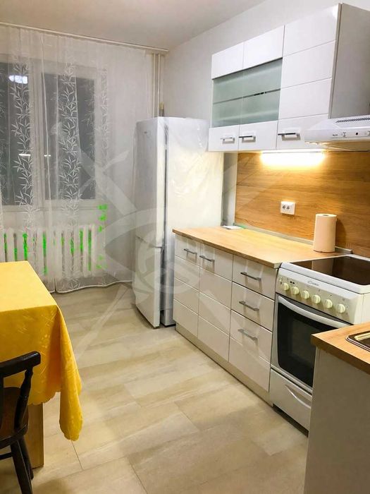 Дава се под наем Тристаен апартамент в София, Лозенец - 97 кв.м за 800 € - Снимка #2