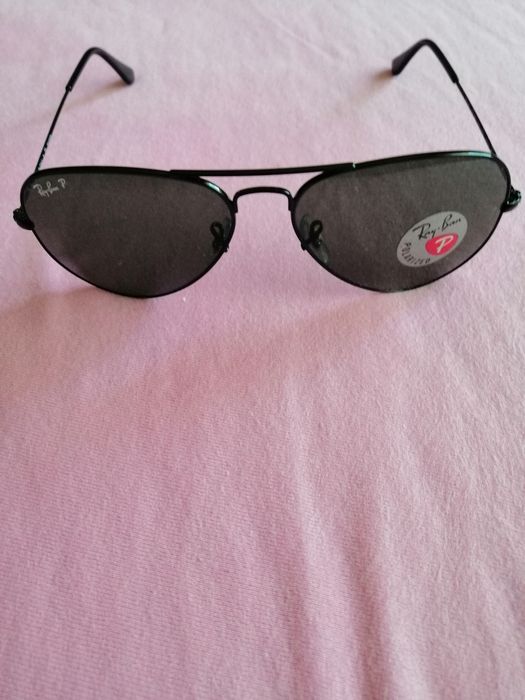 Ochelari de soare Rayban noi.