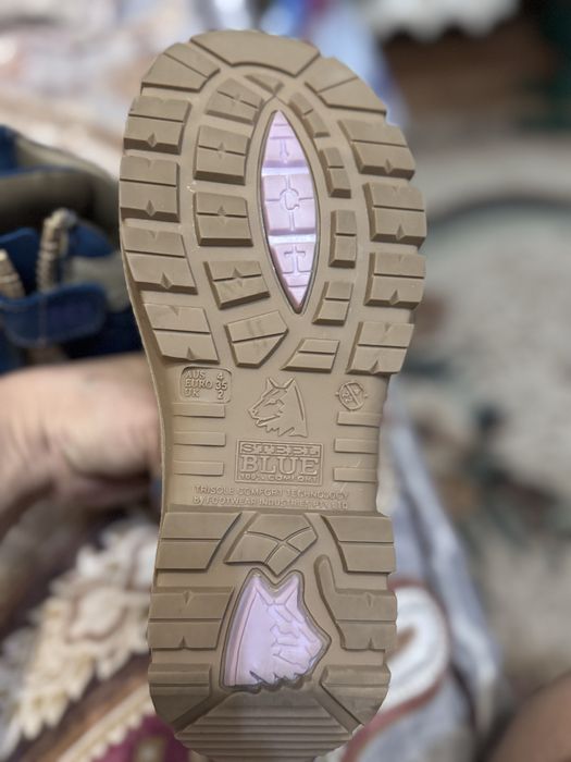 Жұмысқа,құрылысқа ыңғайлы аяқ киім