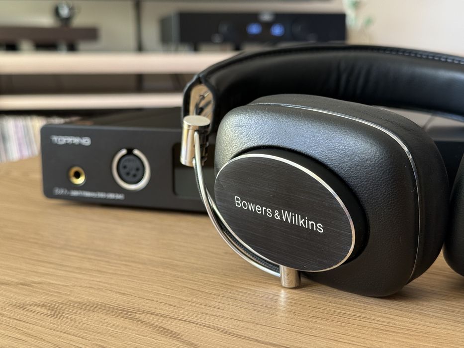DAC Topping DX7s  si Căști Hi Fi Bowers Wilkins P7