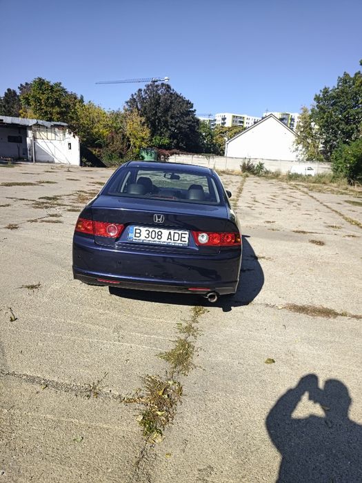 Honda Accord 7 2.0 v tec