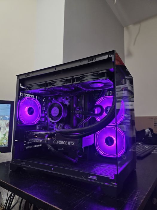 Комплект.Геймърски компютър Ryzen 7 7800X3D / RTX 5070 12GB / 32GB DDR5 / 2TB NVMe