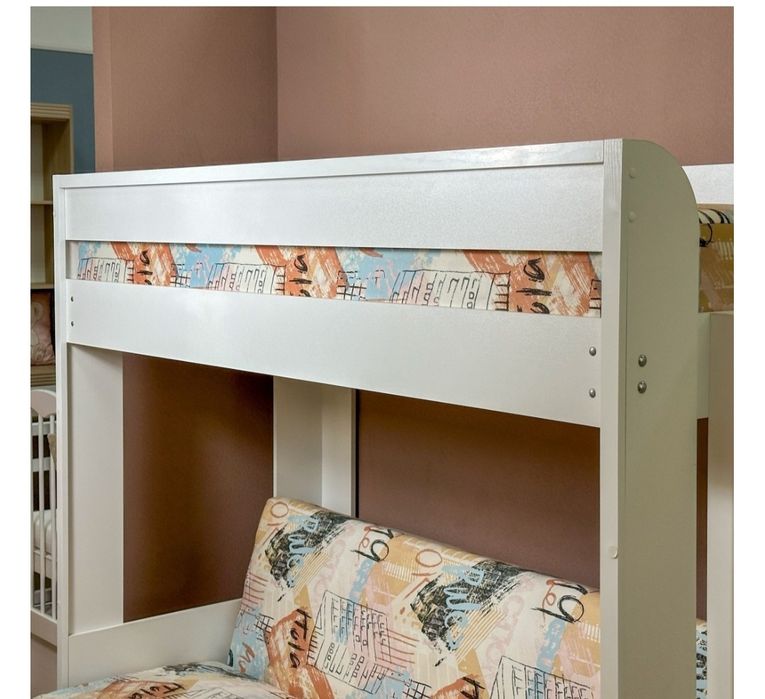 Двухъярусная кровать