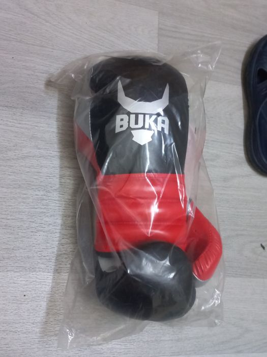 Перчатки боксерские Buka на шнурках