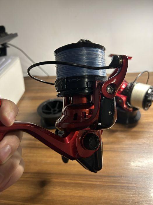 Vând 2 × mulinete By Döme Team Feeder Master Long Cast 6600