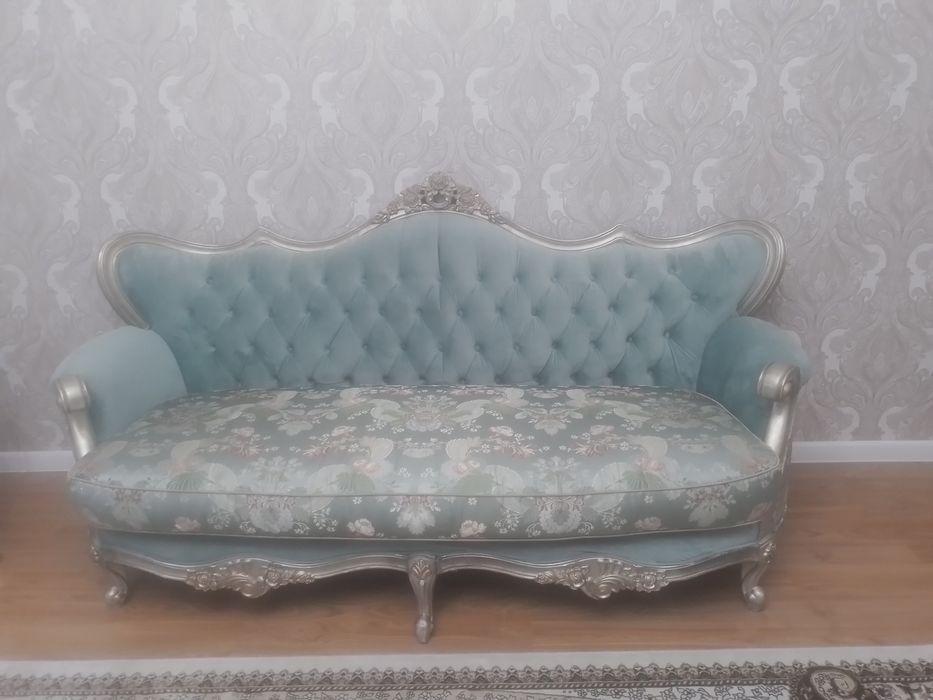 Мягкая мебель, диван