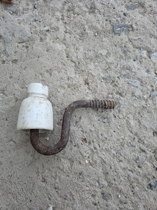 Изолятор керамический