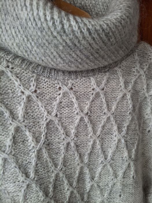 Дамски вълнен блузон