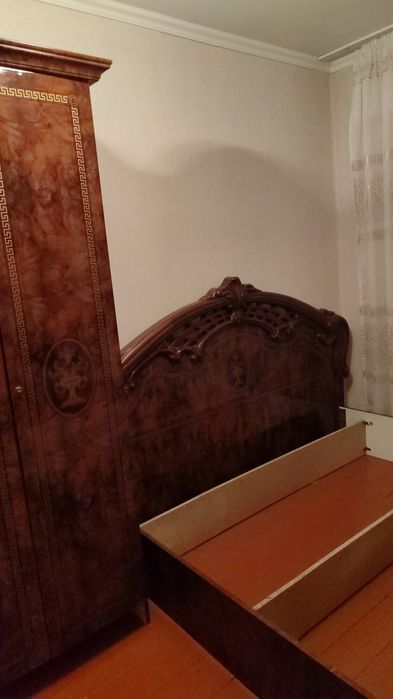 Продается спальнии гарнитур