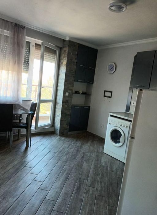 Дава се под наем Двустаен апартамент в Пловдив, Кючук Париж - 57 кв.м за 375 € - Снимка #2