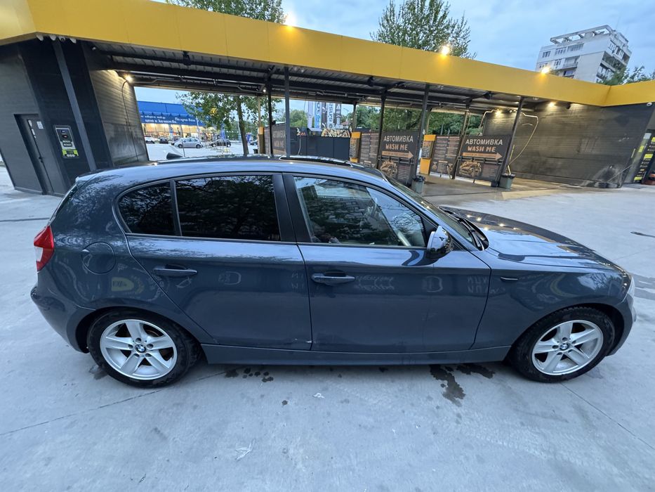 Продавам BMW 120i
