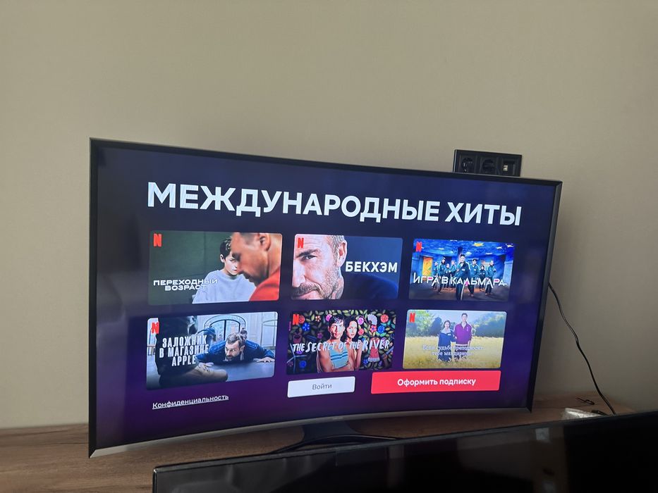 Телевизор SAMSUNG