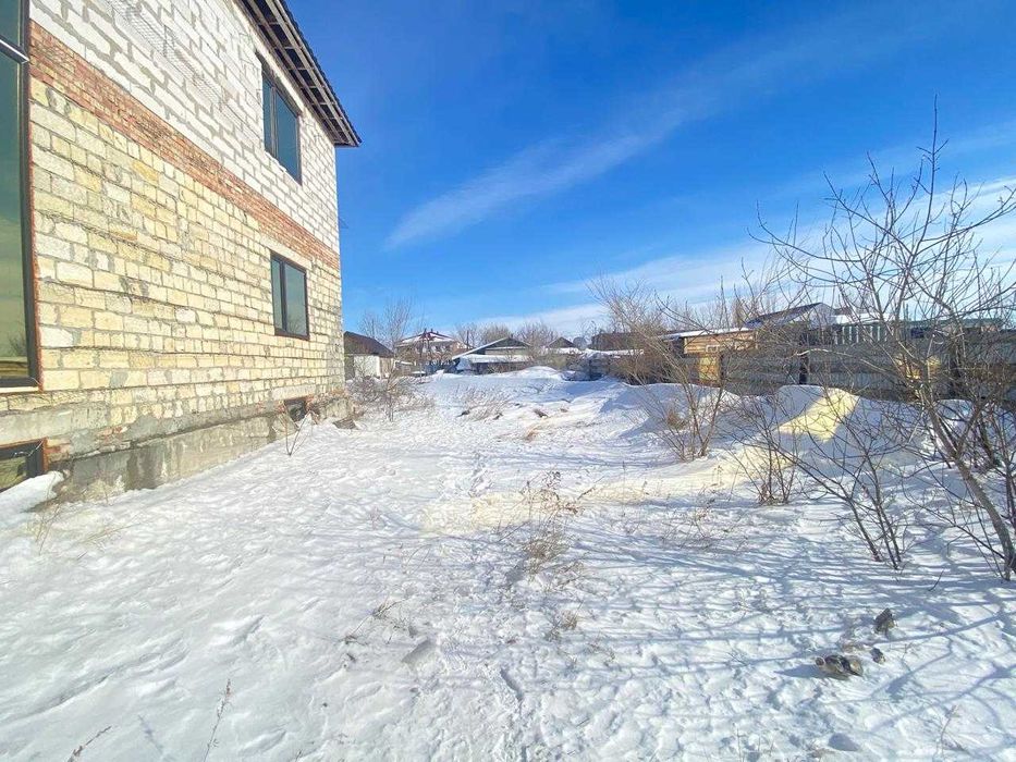 Срочно!!! Продам дом в три уровня.