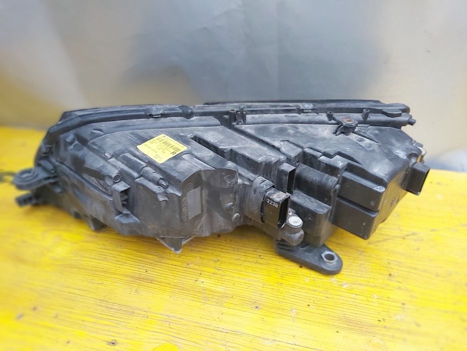 Фар Skoda Octavia 3