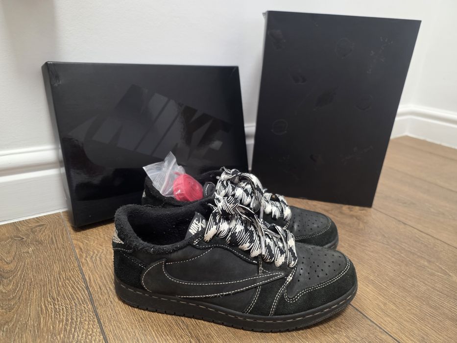 Air Jordan 1 Low x Travis Scott „Black Phantom”.