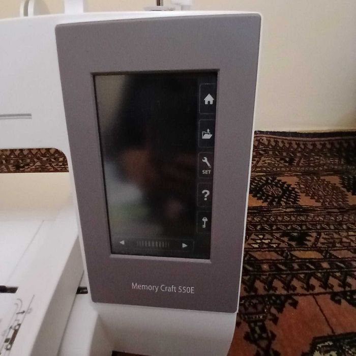 Продаётся машина Janome memory craft 550E