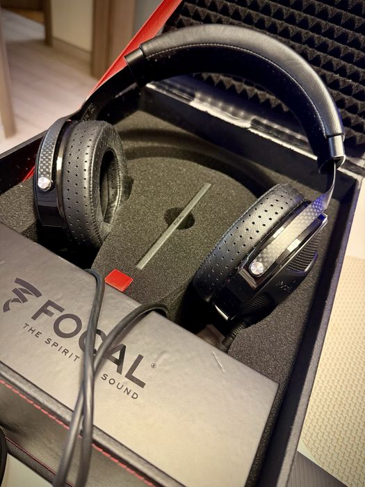 Focal Utopia headphones аудиофилски слушалки