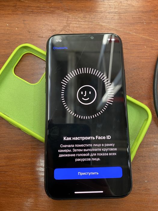 Продам iphone 11 pro на 64гб