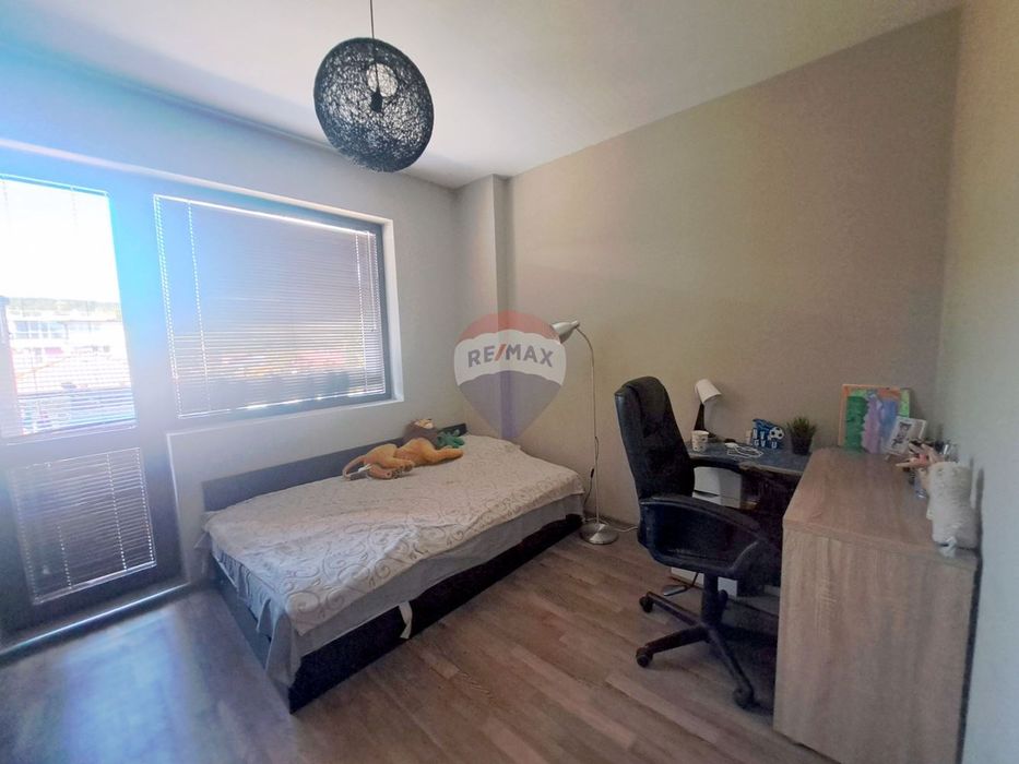 Продава се Тристаен апартамент в Варна, Аспарухово - 93 кв.м за 1914 €/кв.м - Снимка #10