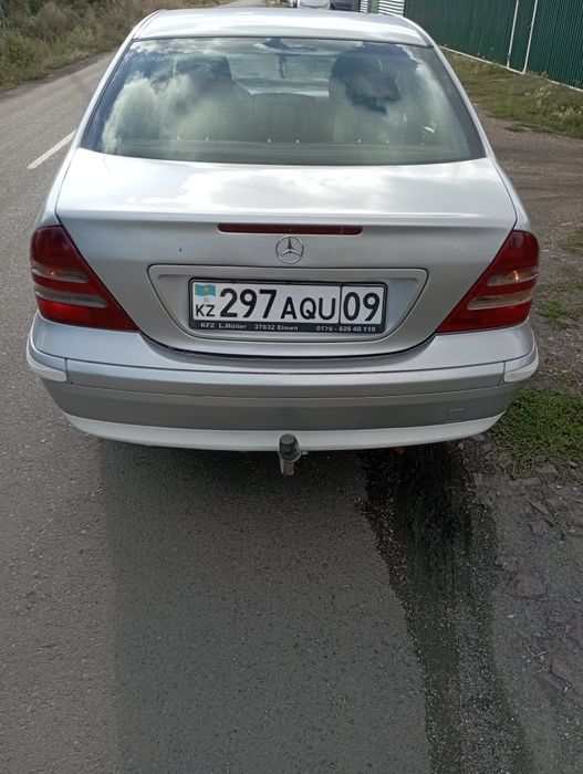 Продаётся Мерседес с200 2.1 л. дизель