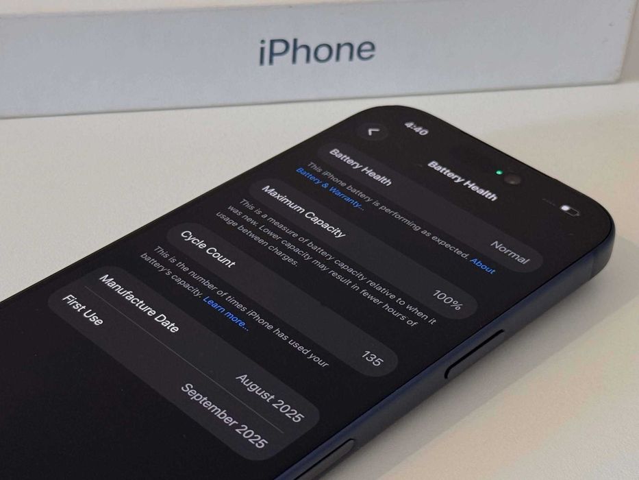 Бартер! Гаранция! iPhone 17 Pro Deep Blue (Син) 100% + Адаптер!