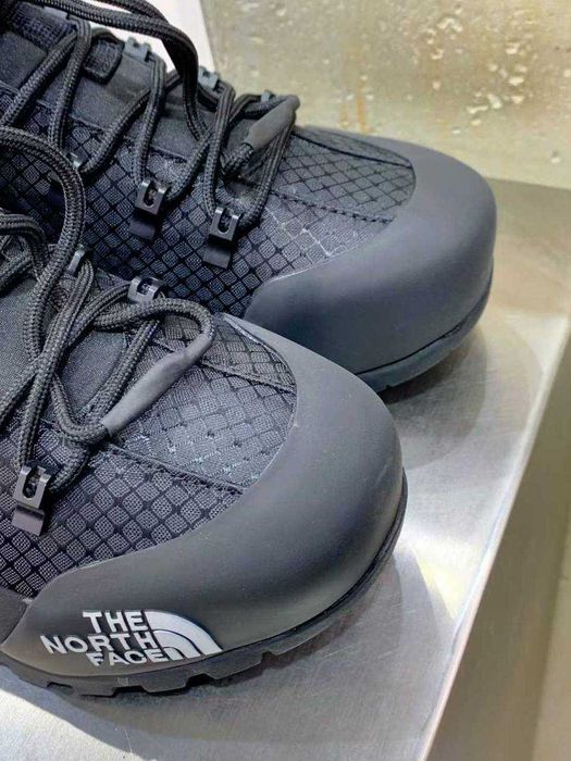 Продавам мъжки нови обувки The North Face Glenclyffe all black