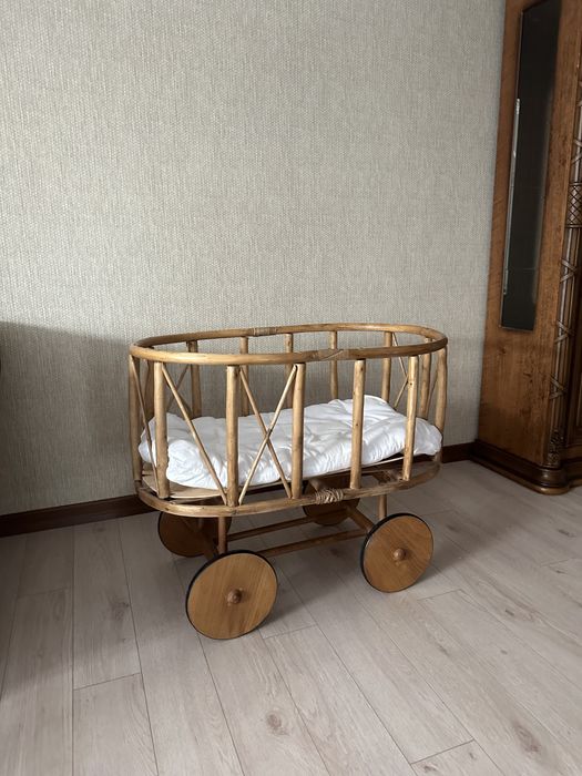 Детская люлька деревянная