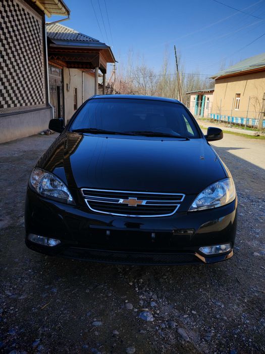 Шевралет жентра...