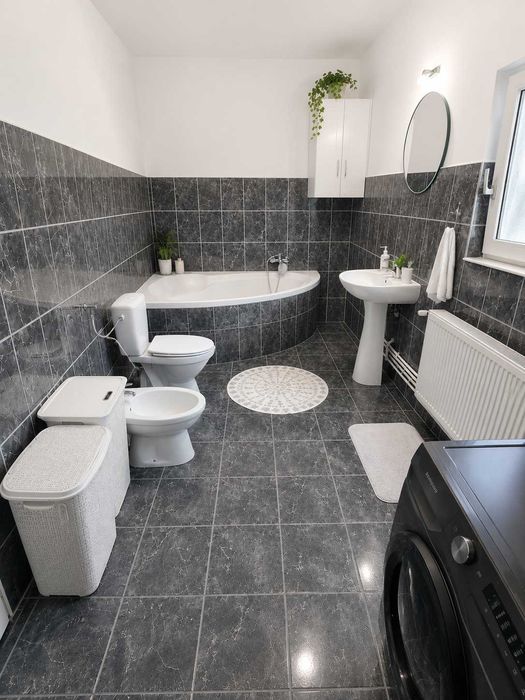 Casa 4 camere zona Cantemir