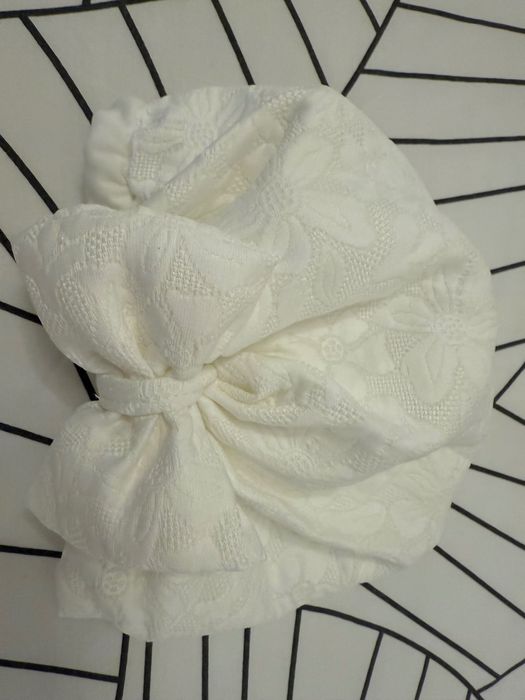 Turban alb bebelusi nou