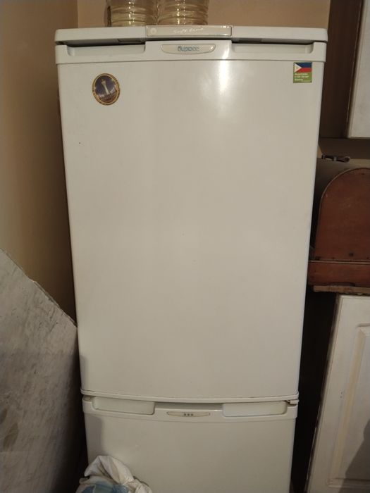 Холодильник бу Бирюса