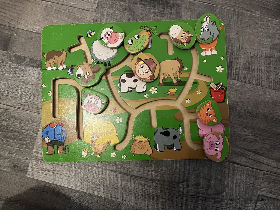 Joc de indemanare si tableta in limba engleza