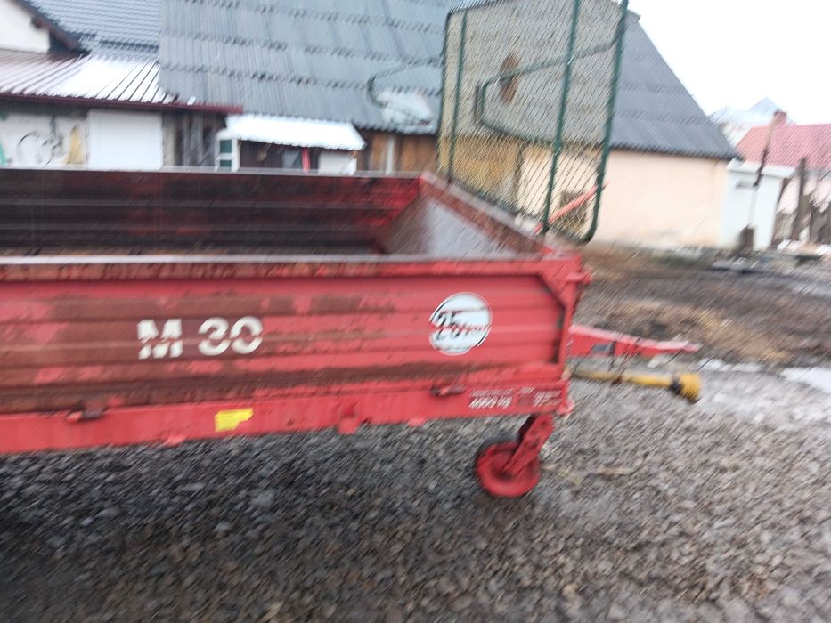 Mig gunoi fella de 4tone