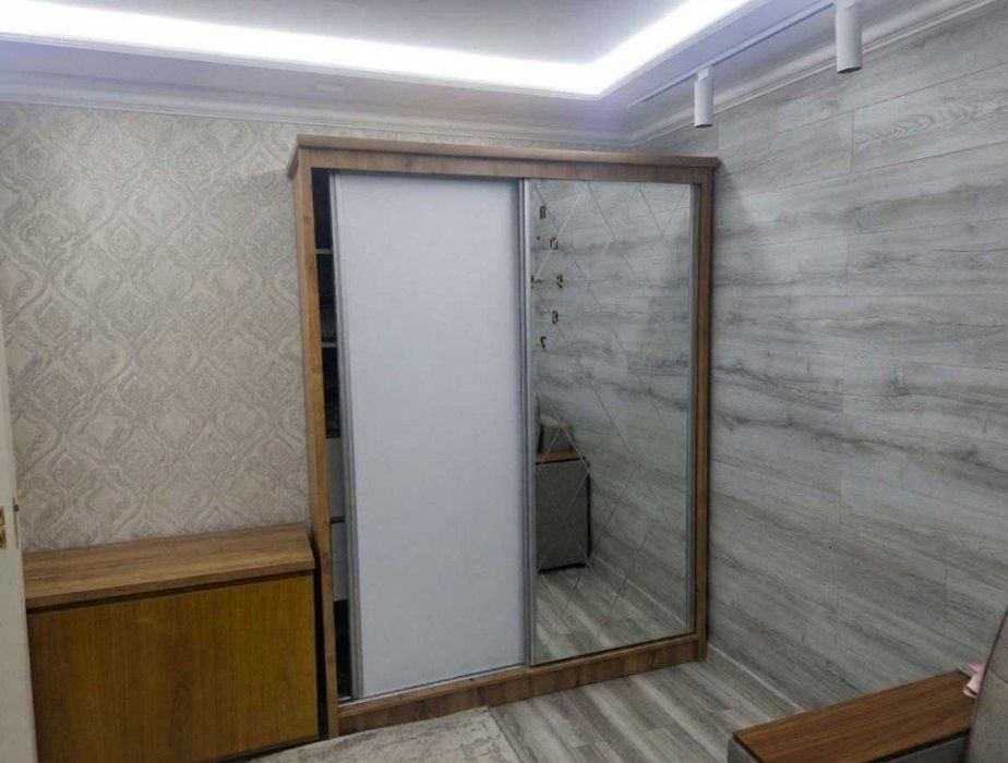 Квартира продаётся Чиланзар 4 квартал 1/3/4 меб тех метро Мирзо Улугбе