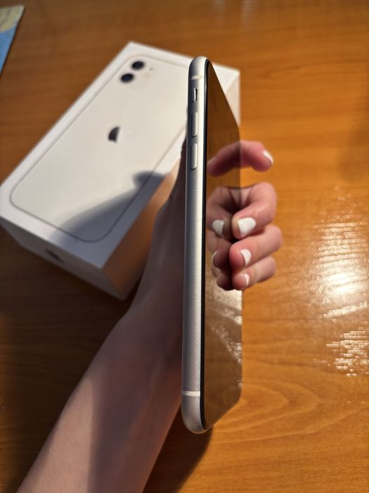 IPhone 11 като нов