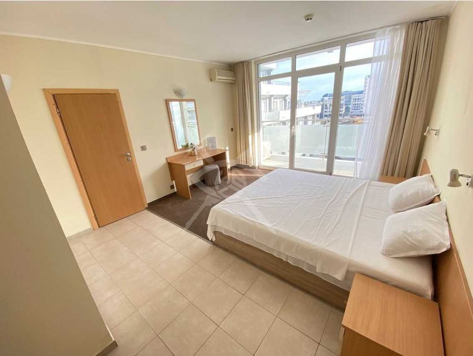 Продава се Двустаен апартамент в к.к. Слънчев бряг - 80 кв.м за 850 €/кв.м - Снимка #3