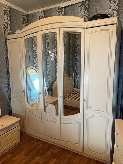 Спальная гарнитура в комплекте