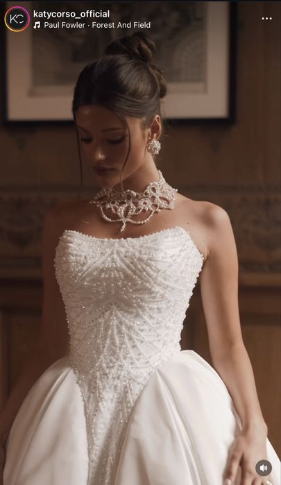 Inchiriez rochie de mireasa Katy Corso