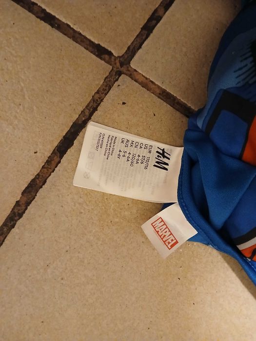 Vând costum serbare copii 5-6 ani