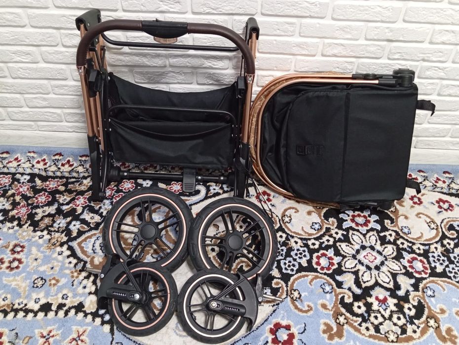 Коляска LUNEX...