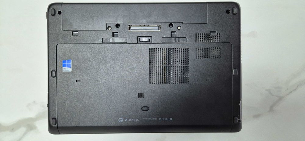 Workstation HP zBook 17 G2 - i7, 24GB RAM, SSD+HDD, IPS Full HD