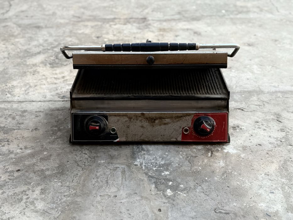 Toster 1 oy ishlatilgan