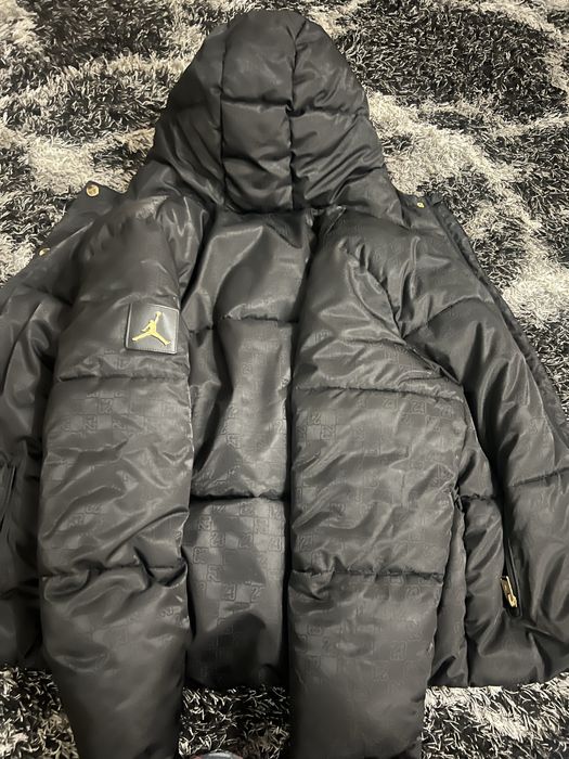 Дамско зимно яке.Много дебело и топло Nike jordan
