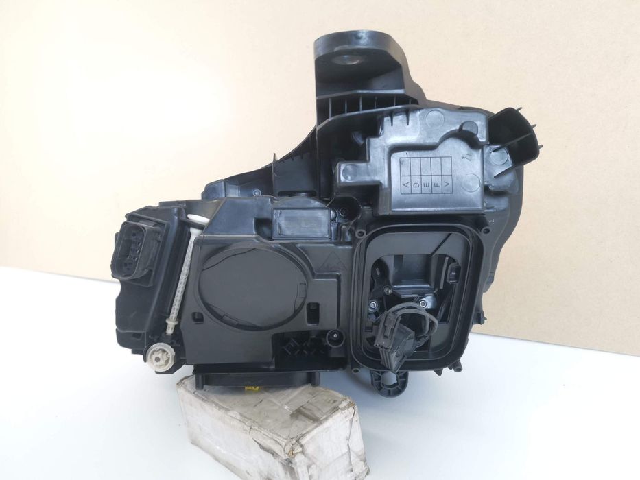 Фар Дясен MultiBeam Led Мерцедес-Бенц Е-Клас W213 Оригинален В Добро С