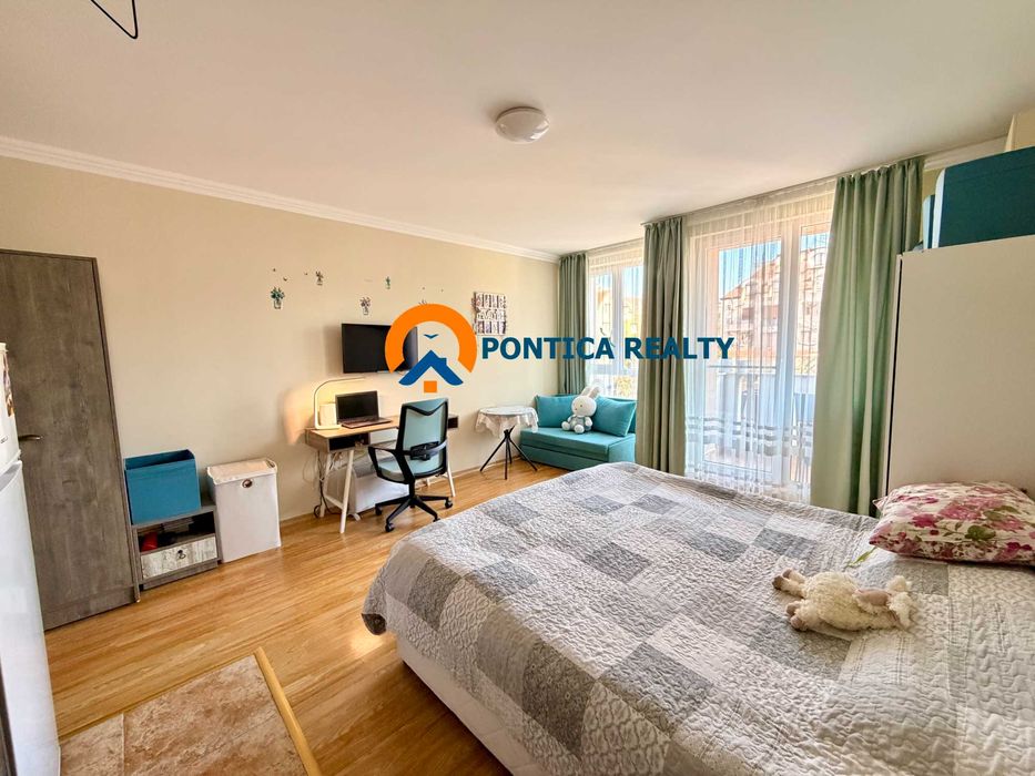 Просторно студио в красив комплекс в Несебър