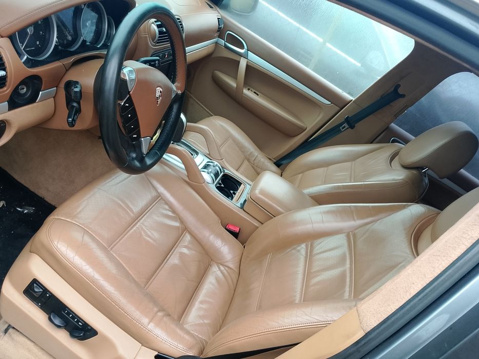 Porsche Cayenne 4.5 V8 Turbo,450 к.с. , автоматик ,10 броя на части